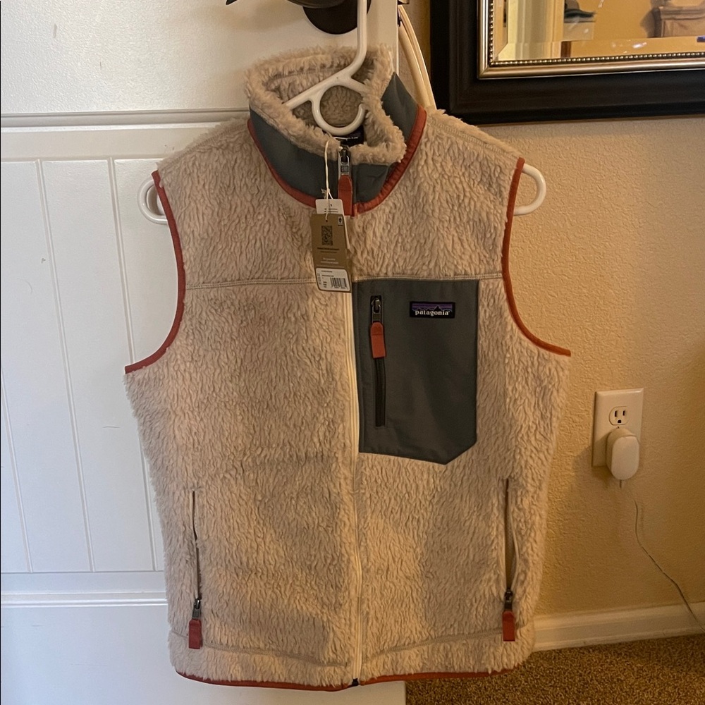 Patagonia Tan and Gray Fleece Vest